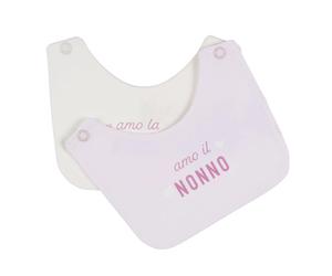 Bavoirs blanc cassé et roses avec l'inscription « J'aime mamie/papi »