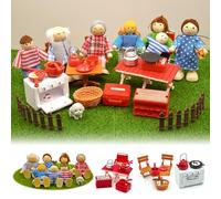BBEUU Personnage Maison De Poupee De Poupées, 7 Poupées Articulées en Bois, avec Scène De Camping, Pelouse, Table à Manger, Four, Etc, pour Garçons, Filles Et Enfants en Bas Âge à Partir De 3 Ans