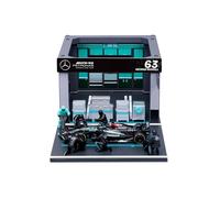 Bburago - Formule 1 Pit Stop Mercedes AMG #Russell - Set 1/43 avec Figurines De Mécaniciens, Stand Et Accessoires - Modèle Réduit Officiel F1 - Détails Réalistes - Edition Collector