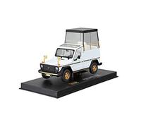 Bburago Papamovil. Vehiculo a escala 1:43. Réplica exacta del coche oficial del Papa Mercedes Benz 230 GE blanco.