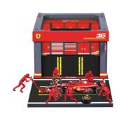 Bburago - Pit Stop Ferrari SF-24#16 Leclerc, Playset avec Diorama, Véhicule 1:43 et 6 Mécaniciens, Réplique Détaillée, Licence Ferrari, Âge Recommandé 3+ Ans
