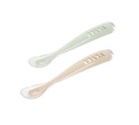 Béaba, Lot de 2 Cuillères en Silicone Bébé/Enfant 1er Âge, Dès 4 mois, Souple, Bout arrondi, Manche long et Ergonomique, Boite de transport incluse, Argile/Vert de gris