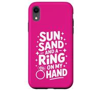 Beach Bachelorette Sun Sand and a Ring on My Hand Coque pour iPhone XR