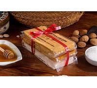 Beaucoup de tourelles faites à la main "La terreta". Formé de 3 tourelles: Jijona molle, dure Alicante et Yam Tostada. Avec appellation d'origine Jijona - Alicante. Expédition directe d'usine.