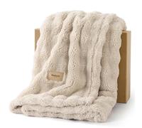 Bedsure Plaid Polaire Doux Bulle - Couverture Chaude Lit, Cadeaux pour Femmes, Plaid Décoratif Salon Chambre, Couvre-lit Léger, Beige, 130x170 cm