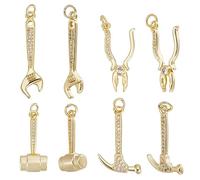 Beebeecraft 1 boîte de 8 Mini Breloques pour Outils 4 Styles Clé Pince et Marteau Dorés Laiton Doré 18K Plaqué avec Pendentifs en Pierre de Cristal CZ pour la Fabrication