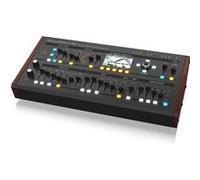 Behringer Deepmind 12D Synthés analogiques