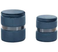 Beliani Lot 2 Poufs Coffres de Rangement en Velours Bleu avec Ceinture en Acier Argenté Idéals pour Chambre ou Salon au Design Glamour et Chic