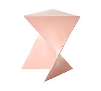 Beliani Table d'Appoint en Plastique Triangulaire Forme Géométrique Rose Pastel Pecos