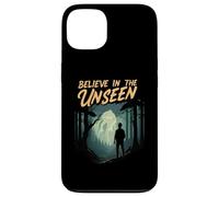 Believe in The Unseen Paranormal Forest Creature Coque pour iPhone 13