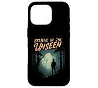Believe in The Unseen Paranormal Forest Creature Coque pour iPhone 16 Pro