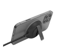 Belkin Chargeur sans Fil Portable MagSafe BoostCharge Pro (Charge Rapide jusqu'à 15 W, Support intégré pour Une compatibilité Parfaite avec Les iPhone 12 et 13, Adaptateur Secteur Non Inclus) - Noir