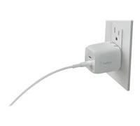 Belkin Belkin Adaptateur Boost↑Charge™ GaN Pro 2 ports avec câble USB-C USB-C 65 W Blanc