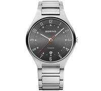 BERING Hommes Analogique Quartz Titanium Collection Montre avec Bracelet en Titane & Verre Saphir 11739-772