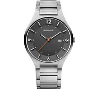 Bering 14440-777-Q Montre À Quartz pour Homme, 40 mm, Boîtier en Titane Noir Et Cadran Bleu, Bracelet en Titane À Éléments, 5 A