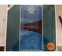 BERKELEY, Lennox: String Trio - FINZI, Gerald: Prelude and fugue for String Trio - PARRY, Charles Hubert: Two Intermezzi - MOERAN, Ernest John: Fantasy Quartet for oboe and String Trio ----BERKELEY Lennox Sir. (Inghilterra); FINZI Gerald Raphael (Inghilterra); MOERAN Ernest John (Inghilterra-Irlanda); PARRY Charles Hubert "Hastings" (Inghilterra)-ANDERSON John (oboe); Thamyse String Trio-ALTARUS - STATI UNITI-Vinyl LP-AIR 2 9005