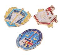 BESPORTBLE Lot de 3 Broches en Métal sur Thème Juridique Balance Justice Maillet et Livres de Droit - Accessoire Décoratif pour Élève en Droit Avocat Présent Diplômé et Décoration Bureau