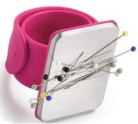 Bessy shop Bracelet magnétique en silicone - 1 coussin magnétique pour aiguilles - Bracelet carré avec bracelet en silicone - Pour broderie à cheveux