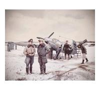 Bf 109f-4 With German Luftwaffe Stuff - 1:48e - Icm G