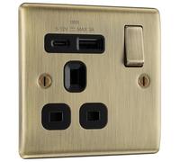 BG Electrical NAB21UAC18B Prise murale à interrupteur unique avec ports de charge USB de type A et USB de type C, charge rapide, profil surélevé et fin, bords arrondis, Nexus métal, laiton antique, 13