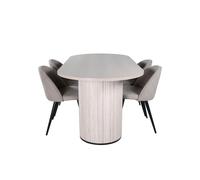 BiancaWW ensemble table, table chêne plaqué blanc washed et 4 Velvet Stitches chaises beige.