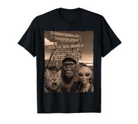 Bigfoot Alien Cat Funny Selfie Randonnée Squad Tanzanie Safari T-Shirt