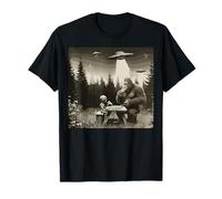 Bigfoot and Alien Eating Pizza Under UFO Lights T-Shirt