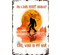 Bigfoot on The Dark Desert Road, Cool Wind in My Hair, Bigfoot citrouille décoration murale, panneau en métal, panneau de maison, bar, garage 14 x 20,3 cm