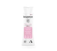 Biogance - shampooing Anti-parasitaire - Fleas Away - 250 ML - Produit de Soin et d'hygiène pour Chat - à Base d’aloé Vera Bio et d’huiles essentielles de géraniol