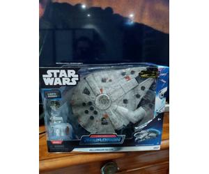 Bizak Star Wars Micro Galaxy Squadron Navire Halcon Mileanrio avec Lux et Son avec 4 Figurines 62610022