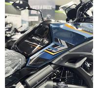 Black Doves Graphics - Autocollant 3D résiné de protection compatible avec Kawasaki Versys 650 2026 (BU1) | Fabriqué en Italie (Protège-réservoirs latéraux)