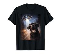 Black Lab Dog Selfie Alien UFO Abducti0n Forest Space Scène T-Shirt