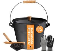 BLACK OAK Pago Seau à cendres, 5 l, noir, avec couvercle avec poignée en bois, balayette, pelle et gants, en acier galvanisé ignifuge et revêtu par pulvérisation, pour cendres, charbon, granulés de