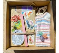 Blind Date avec une boîte cadeau en forme de livre - y compris des livres, une romance épicée ou sombre, cadeaux sur le thème du livre pour les amateurs de livres