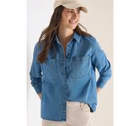 Blouse à col chemise, look denim