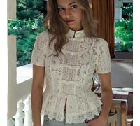 Blouse blanche ajustée à col montant en dentelle crochetée pour femmes, printemps/automne. Élégante et à la mode pour le bureau, coupe slim, design boutonné en dentelle ajourée. Style romantique franç