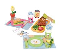 Bluey - Dine in with Bluey Set, 32 pièces en bois avec asperges magiques, assiettes, ustensiles et plus encore, parfait pour les jeux de rôle et le plaisir imaginatif, certifié FSC, convient aux