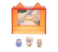Bluey Pack d'épisodes Fuzzies : The Sign. avec 3 mini-figurines de collection spécialement floquées (dont 1 exclusive), une vitrine, une carte à collectionner en aluminium et un guide de collection