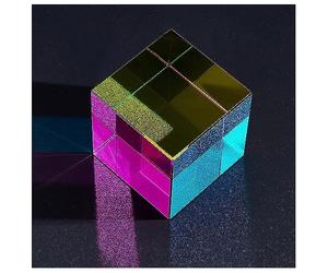 BLUEZY Cube de Couleur 50MM K9 Prisme en Verre Cube Spécial RVB Dispersion Prisme Multicolore Jouets Prisme Cristal Cube pour l'éducation Physique et la décoration de Bureau 5 * 5cm