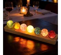 BlyeMichdi Lot de 7 Boules de Cristal en Verre Colorées avec Lampe LED, Sphères de Guérison Chakra Naturelles avec Base en Bois, pour Cadeau d'Anniversaire, Matériau en Verre Émaillé, 31x6x2.5cm