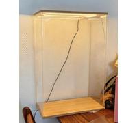 Boite Acrylique Boîte Vitrine en Acrylique avec Bande LED en Forme de Boucle, Cube Vitrine Lumineux pour Balles de Baseball Palets de Hockey, Organisateur Empilable(20x25xH40cm/8x10x16")