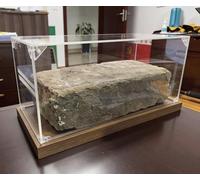 Boite Acrylique Présentoir Extra Large avec Socle en Bois, Bacs de Rangement pour Maison Poupées Grandeur Nature, Figurines et Souvenirs, Couvre-poussière(70x50x70 cm/28x20x28 in)