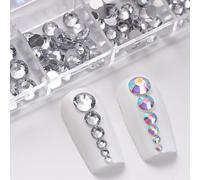 Boîte de 12 grilles de pierres de strass en résine à dos plat ronds pour la décoration d'ongles. Modèles et tailles mixtes pour les décorations DIY, les charms d'ongles et les fournitures pour ongles 