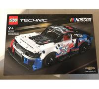 BOITE SET LEGO TECHNIC 42153 VOITURE NASCAR NEXT GEN CHEVROLET CAMARO