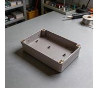 Boîtier de jonction électrique extérieur certifié IP66 en ABS pour compteurs, écrans LCD, bornes LED, commutateurs et panneaux de commande (115 x 90 x 55 mm)