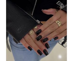 Boloshine 24 Pièces Faux Ongles Carrés Court, Couleur Pure Couverture Complète Press on Nails avec Autocollants Gel, Acrylique Glossy Français Ongle Artificiels pour Femmes Filles (Noirceur Polaire)