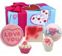 Bomb Cosmetics Love You To Pizza 5 Piece Handmade Wrapped Bath Gift set