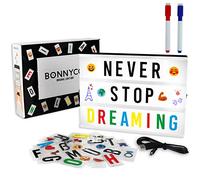 BONNYCO Light Box Noir avec 400 Lettres et Emojis, 2 Marqueurs, Ç Inclus | Boite Lumineuse Message pour Décoration Maison, Chambre, Fête. Tableau Lumineux Idée pour Cadeau Original Anniversaire, Noel