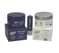 Boots Q10 Kit de soins de la peau anti-âge | Crème de jour SPF30 et crème de nuit 50 ml | raffermissant et revitalisant 24 heures | Comprend un baume à lèvres original gratuit