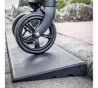 Bordsteinrampe Rampe Türschwellenrampe 100x25x4, 5cm Gummirampe